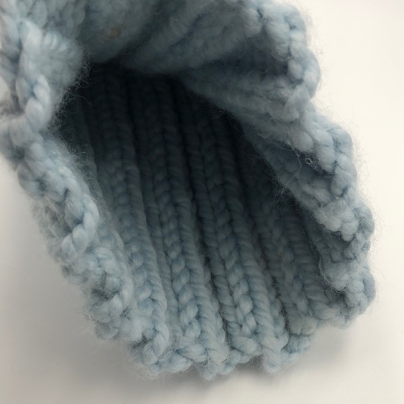 Women’s Knitted Winter Hat - Picture 2 of 2